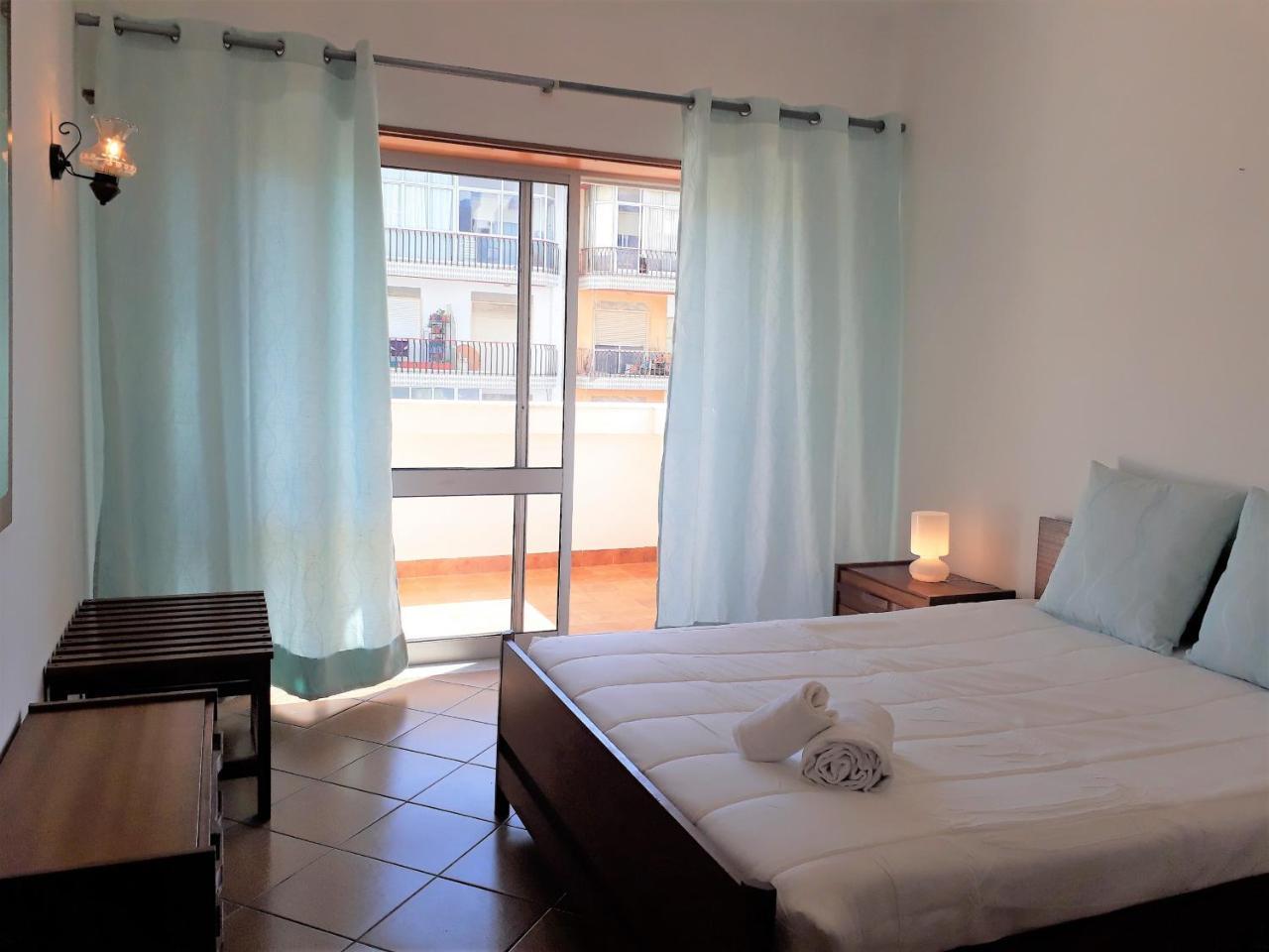 T2 Mira Praia 4- Familiar, 80Mt Praia, Wifi Куартейра Екстериор снимка