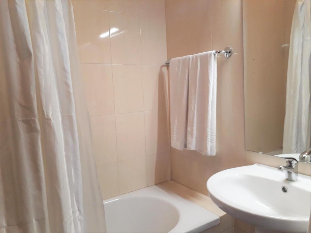 T2 Mira Praia 4- Familiar, 80Mt Praia, Wifi Куартейра Екстериор снимка